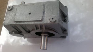 helical worm gearbox