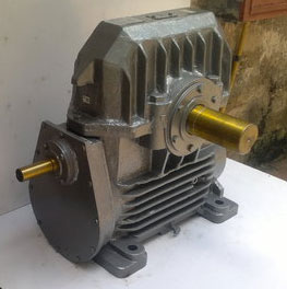 helical worm gearbox